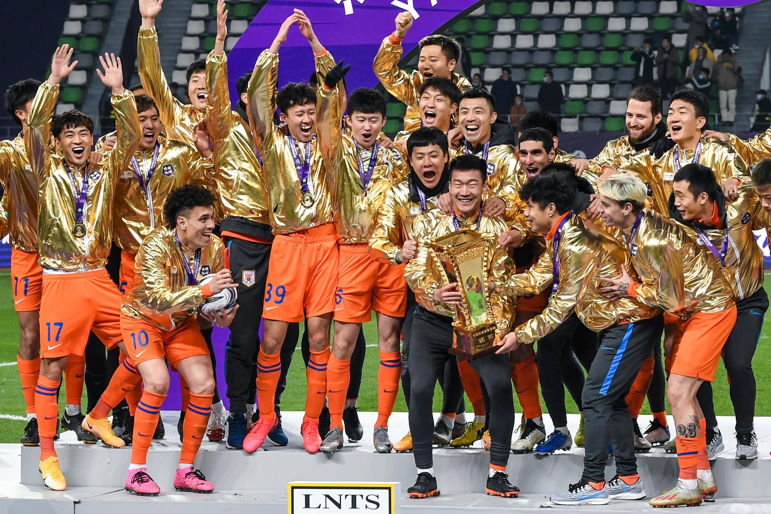 中超强队PK：广州恒大对决山东鲁能