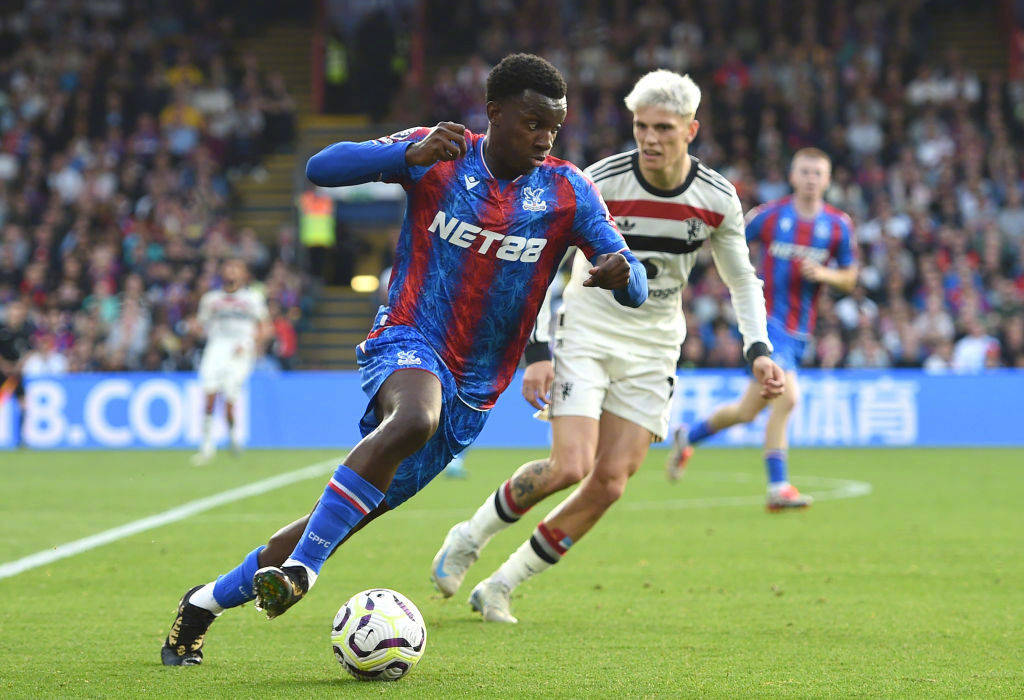 爱游戏官方入口-水晶宫客场战平，表现稳定，球队展现实力的简单介绍