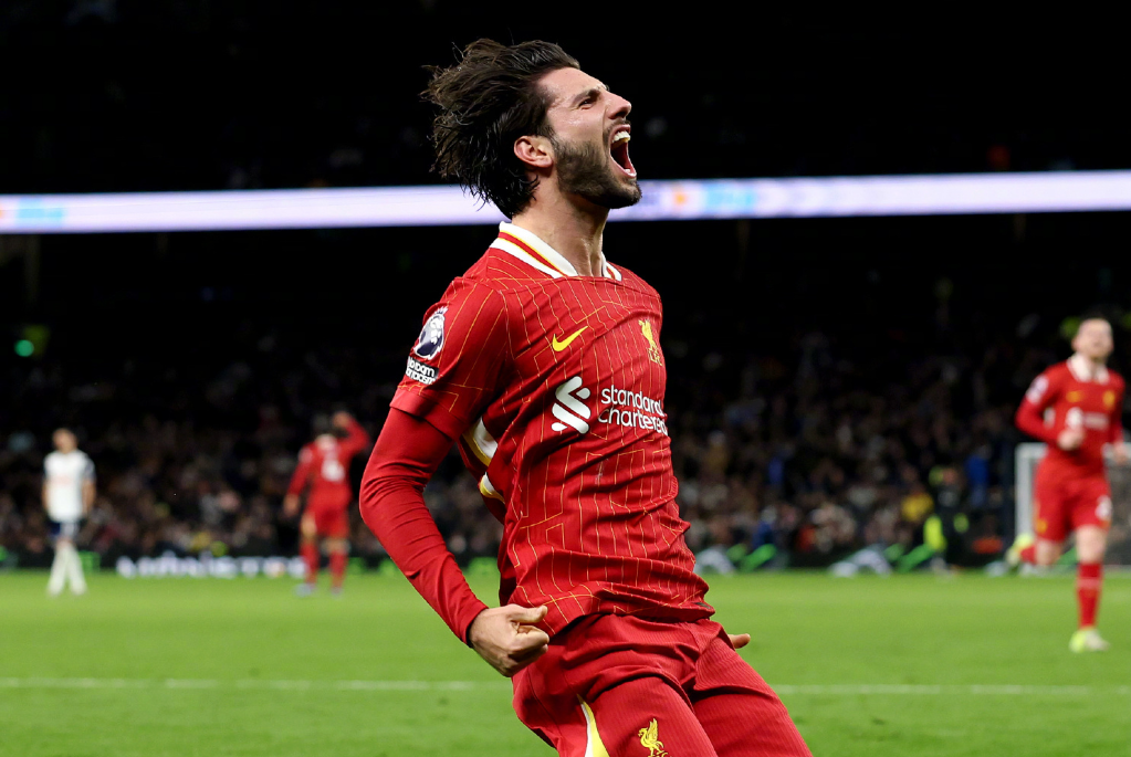 爱游戏官方登录入口-南美洲传奇之战：经典对决再次上演的简单介绍