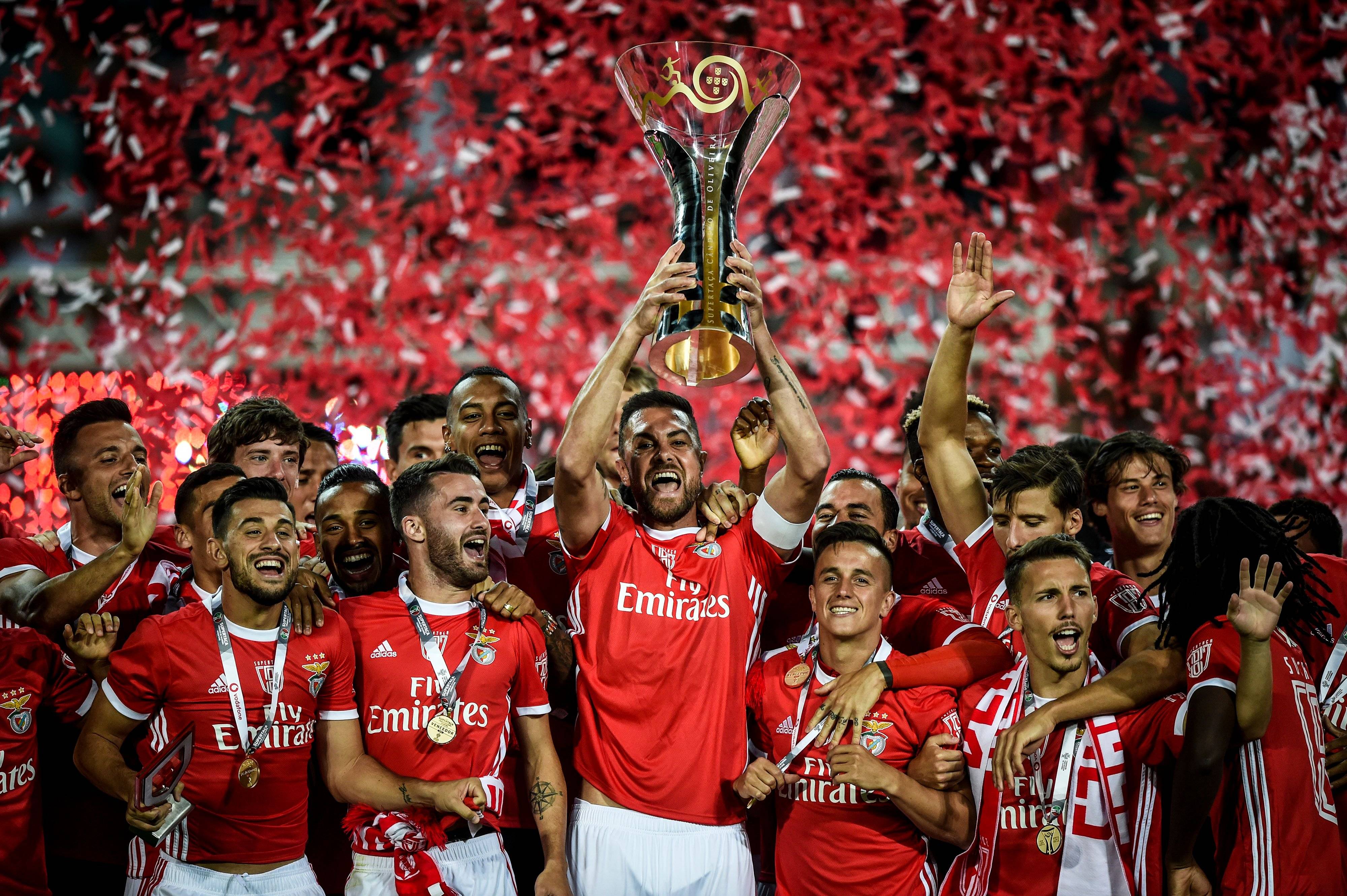 关于克罗地亚主场击败斯洛伐克，获得关键胜利的信息