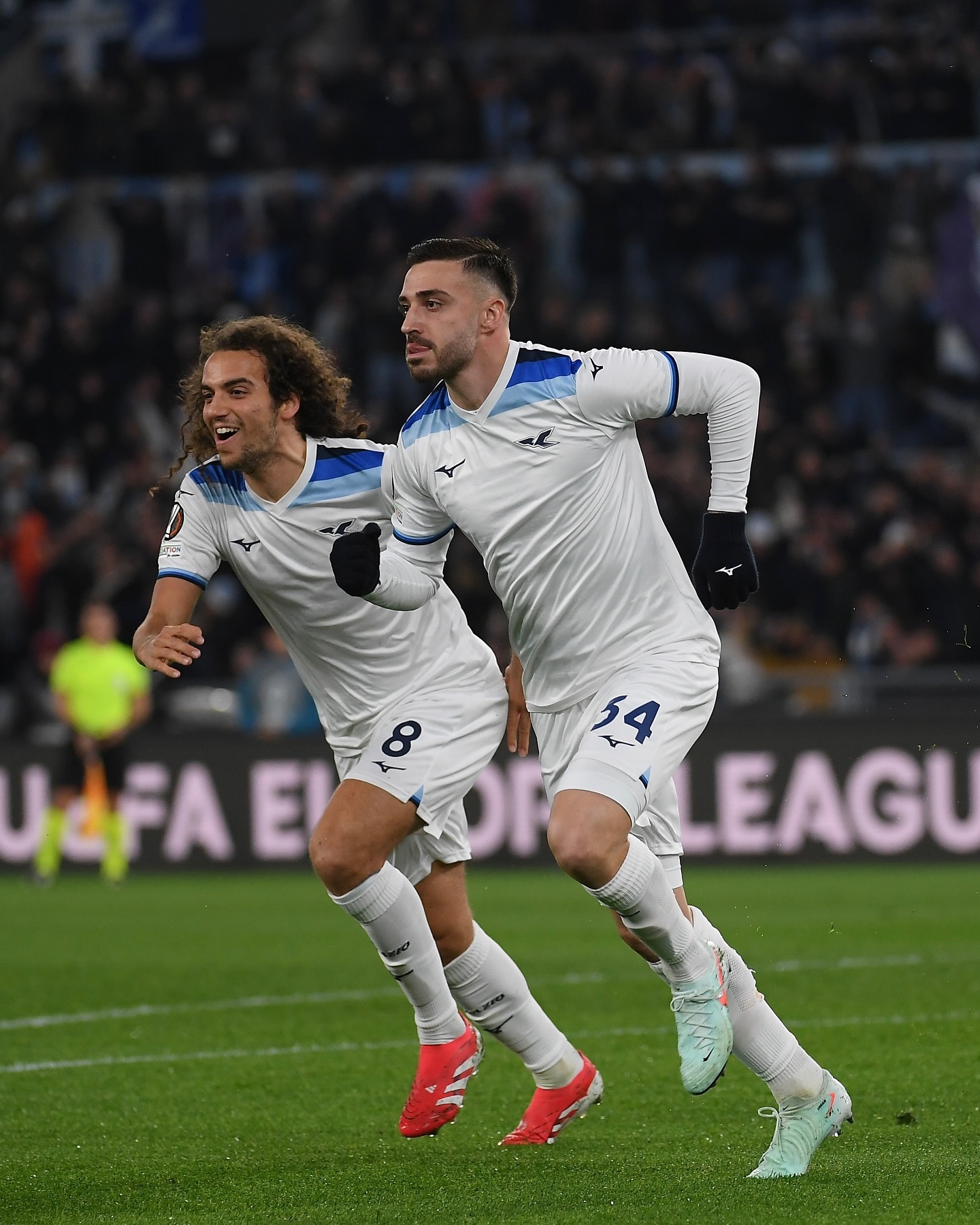 爱游戏登录入口-拉齐奥主场惨遭逆转，排名下滑