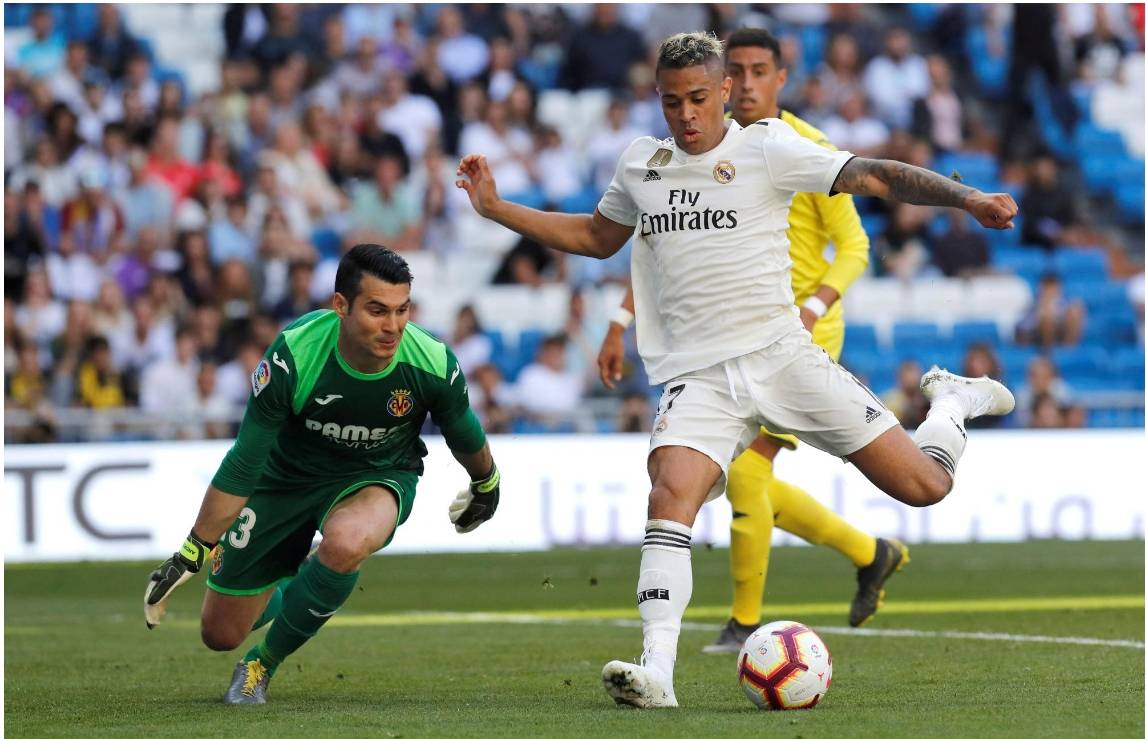 埃弗顿客场击败西汉姆联，继续保持全胜