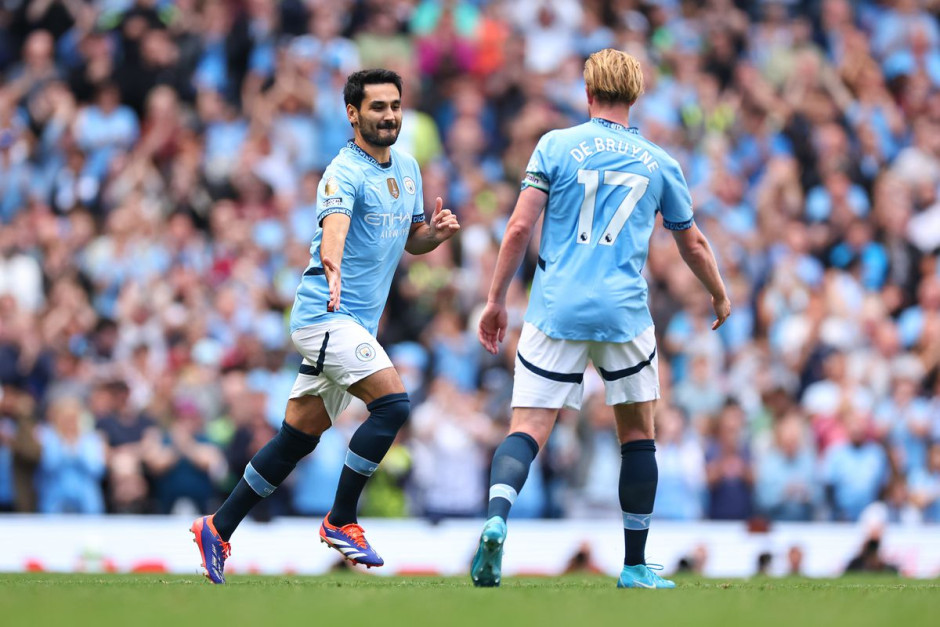 曼城连胜收官,轻取沃特福德 曼城连胜收官,轻取沃特福德