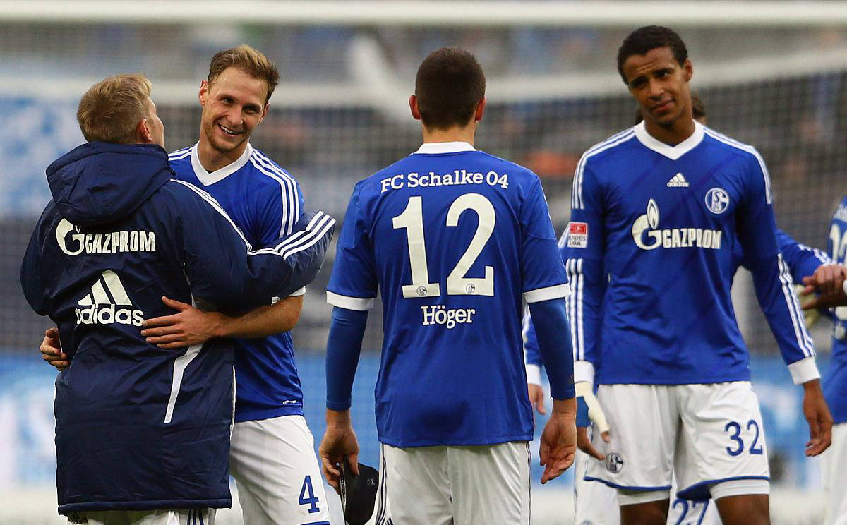 爱游戏官网入口-包含沙尔克中场核心伤愈归来，球队实力再添高度的词条