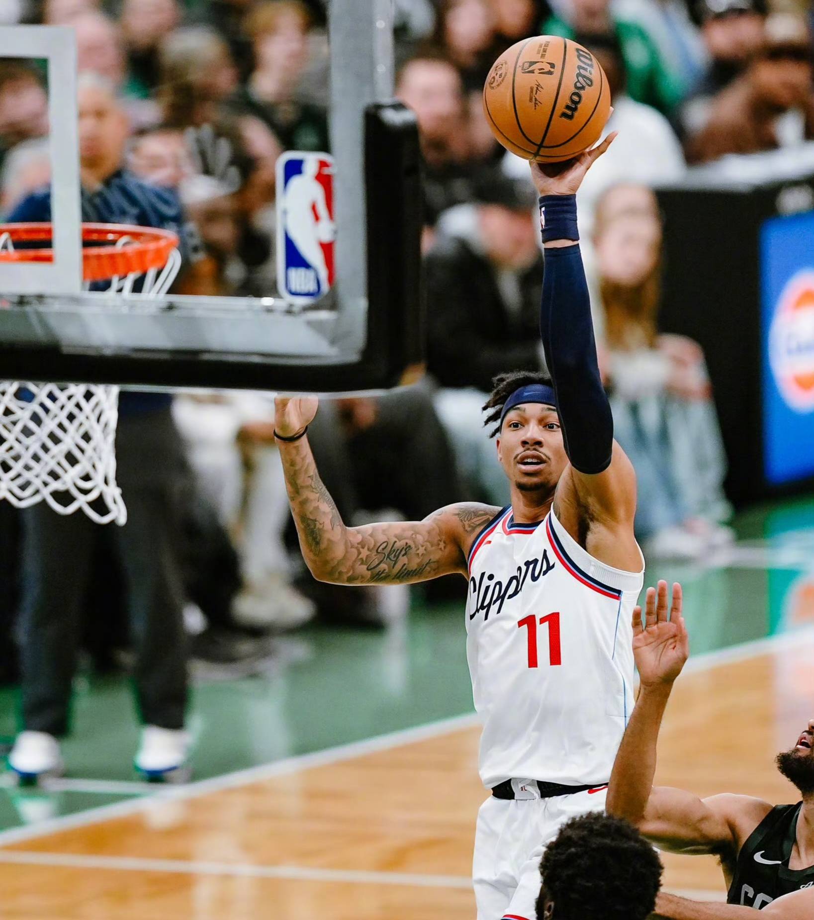 爱游戏官网网页版入口-快船客场逆转凯尔特人，遭遇连败