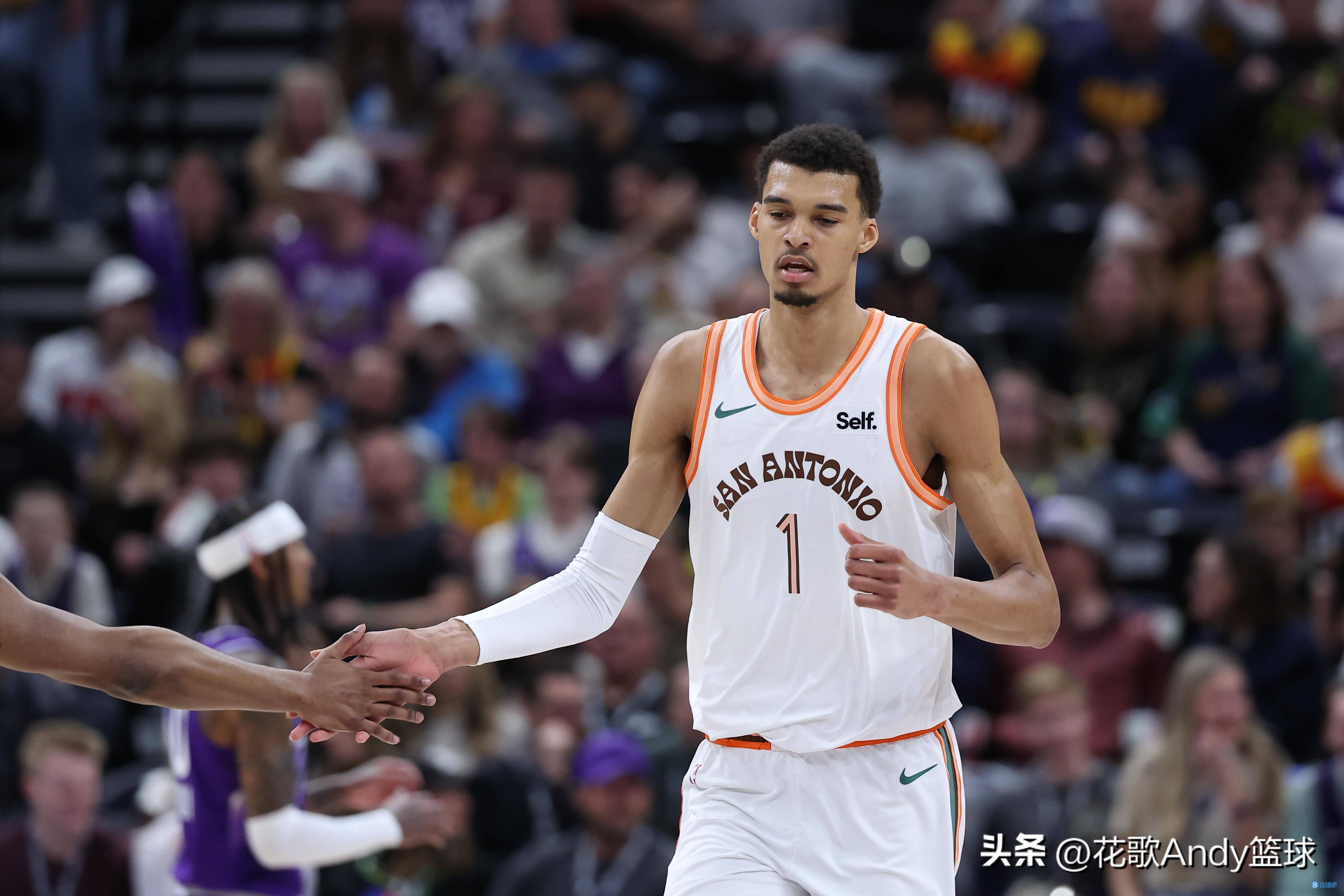 澳洲职业篮球联赛新生代球员崛起