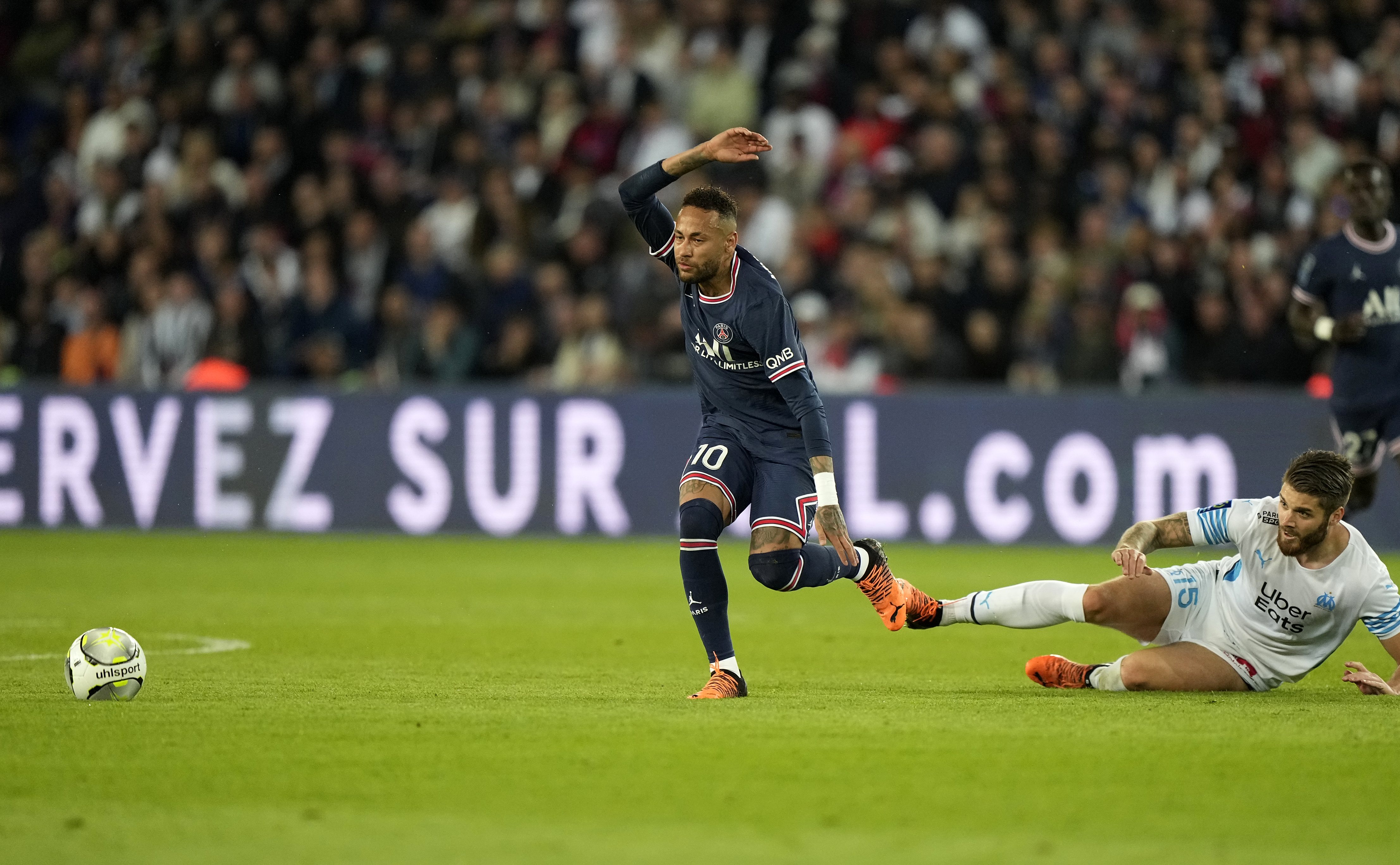 爱游戏入口-巴黎圣日耳曼球员在法甲比赛中表现亮眼