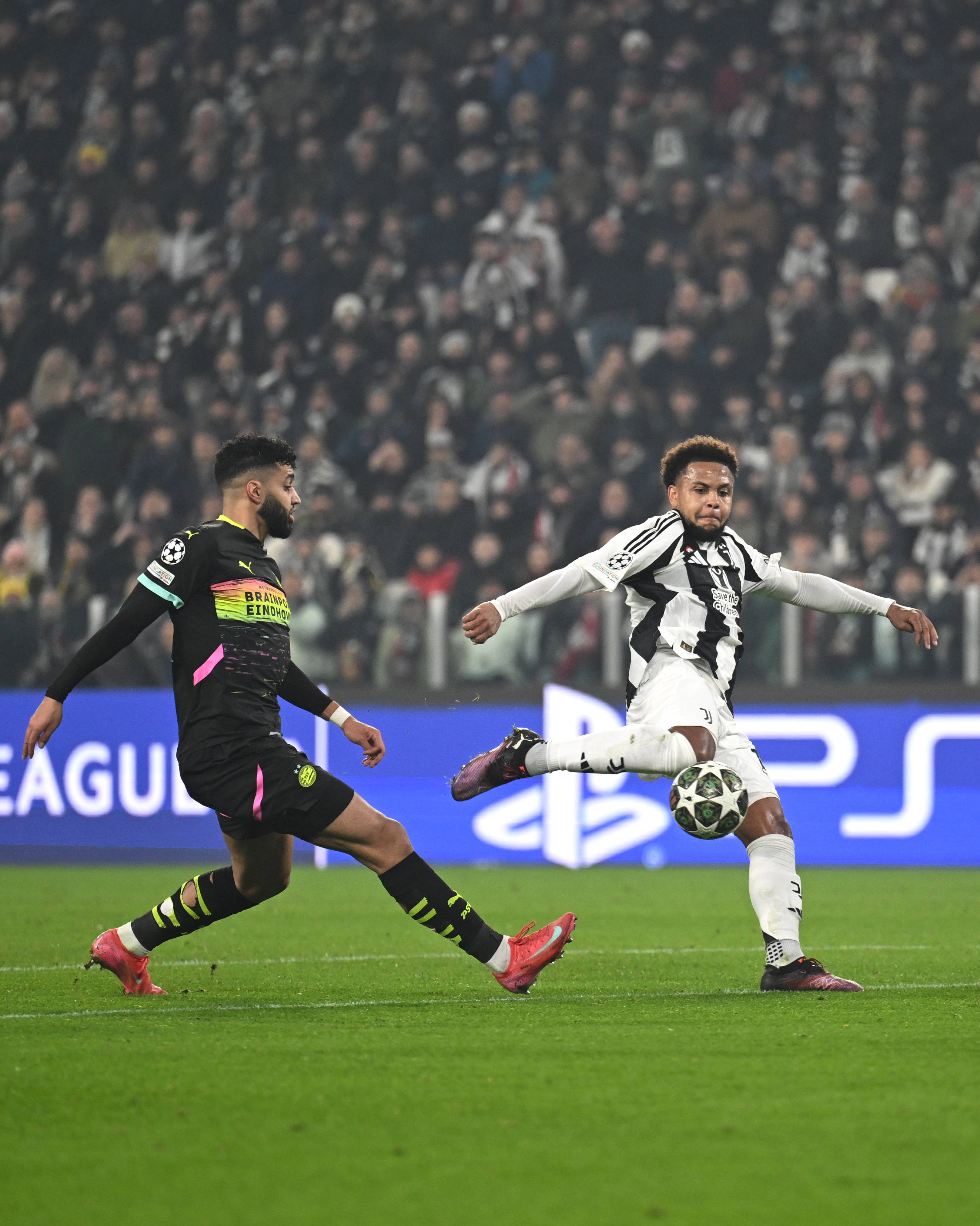 爱游戏在线-曼城横扫马赛，挺进国际足球锦标赛四分之一决赛的简单介绍