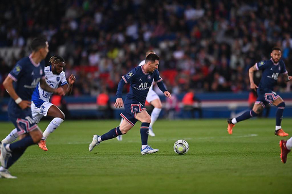 包含蒙彼利埃主场胜特鲁瓦，稳固中游位置的词条