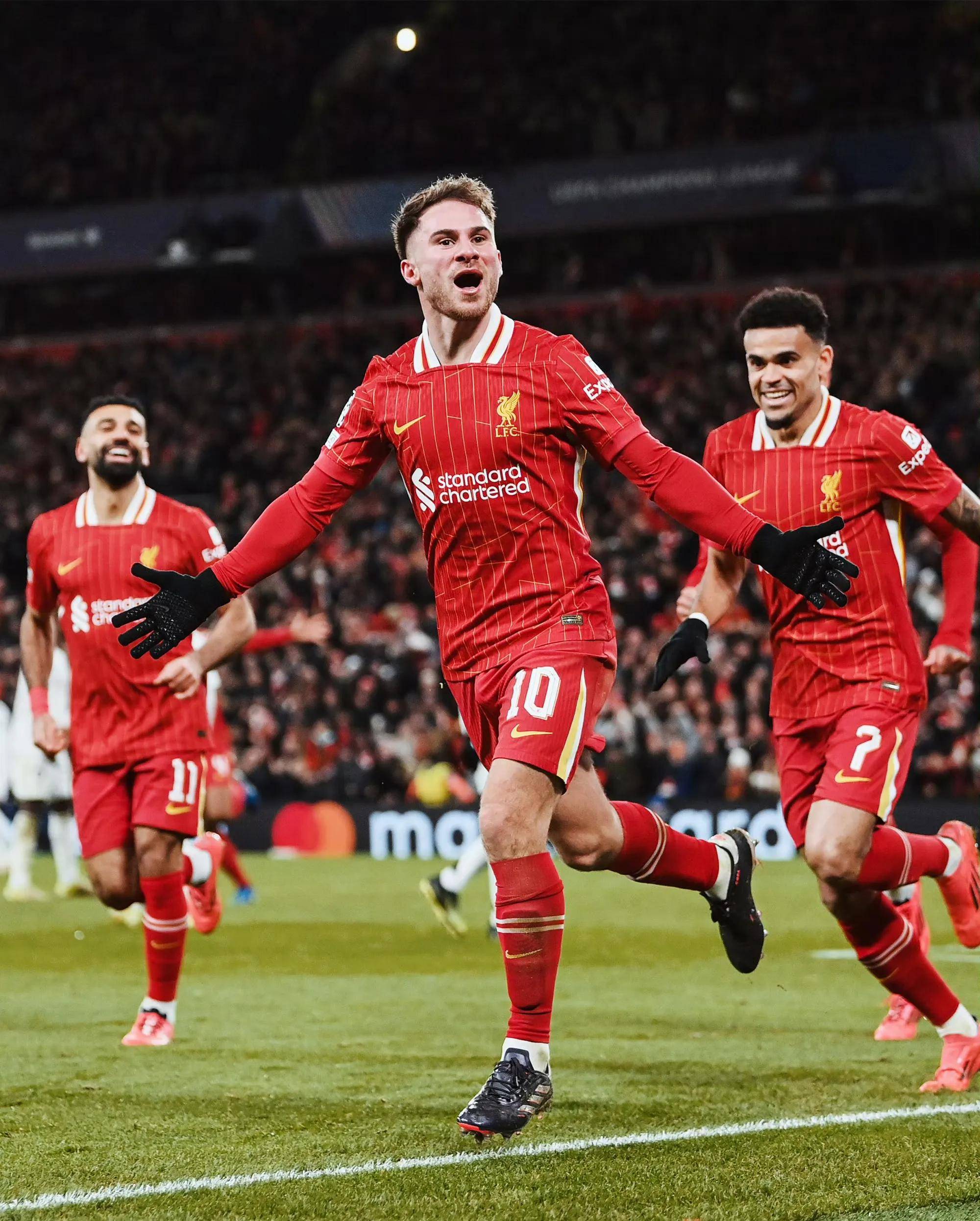 关于意甲冠军热门奋进,欧洲足坛重大变数即将发生!的信息 关于意甲冠军热门奋进,欧洲足坛重大变数即将发生!的信息