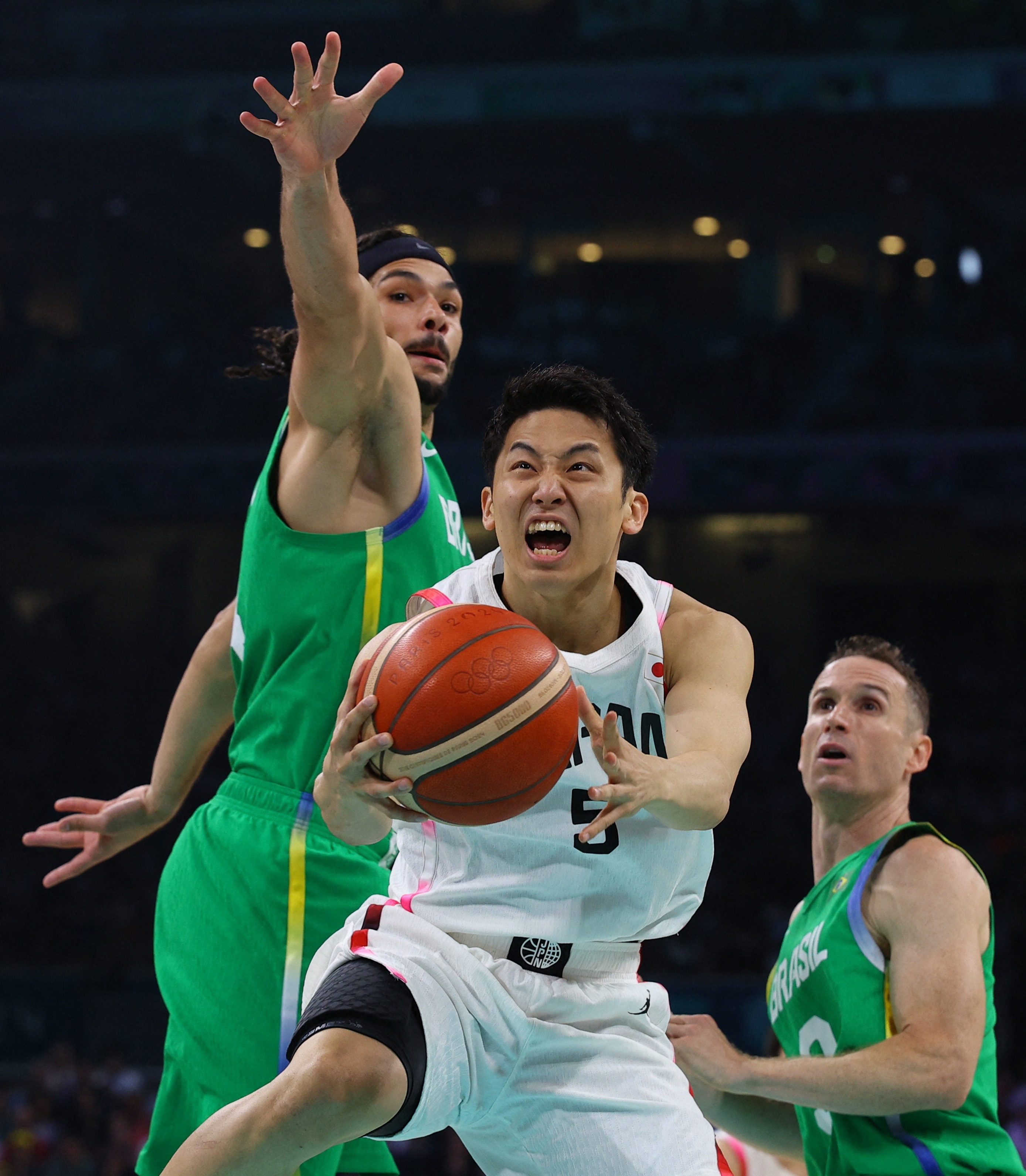 包含东京奥运篮球预选赛启幕，各国顶尖球队齐聚的词条