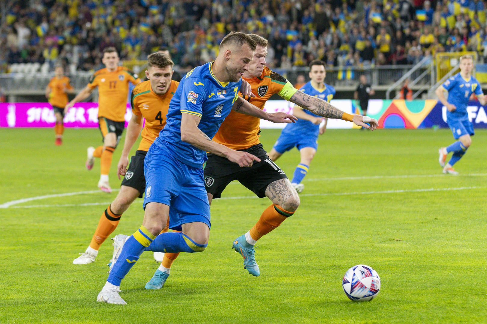 实力碰撞!欧预赛擂台之争,争夺皇冠荣耀 实力碰撞!欧预赛擂台之争,争夺皇冠荣耀