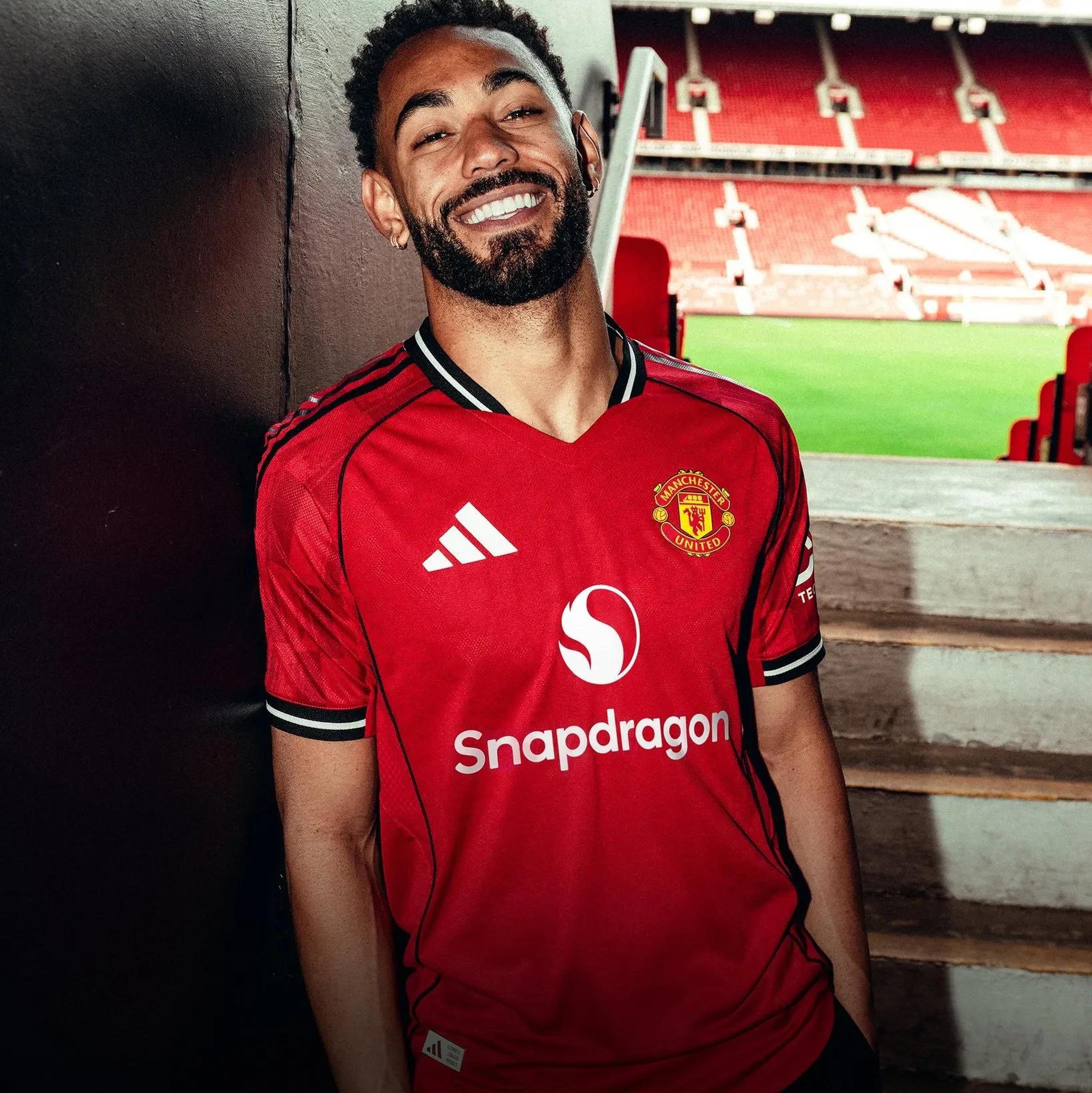 爱游戏官网-包含曼联签下新后卫强化防守实力的词条