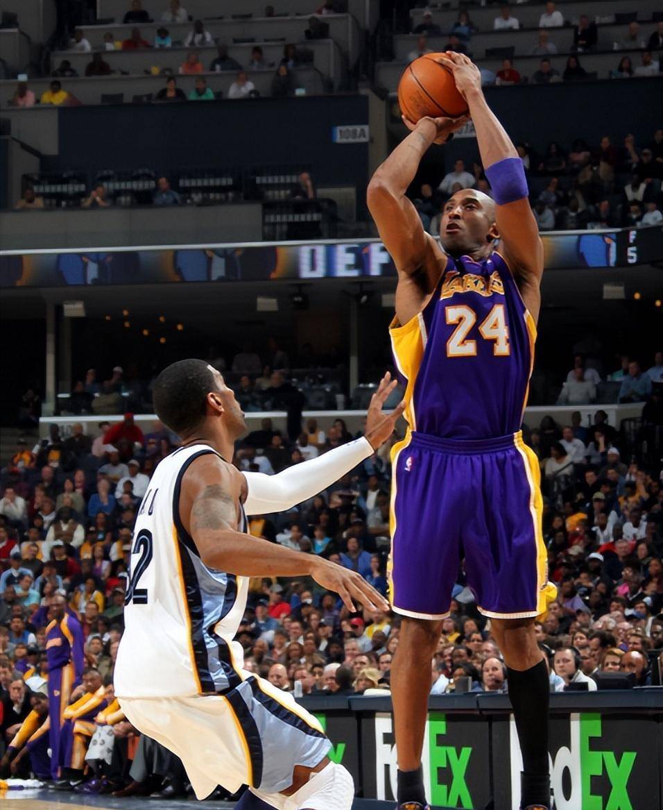 包含全美篮球联赛最新花边新闻，引来关注的词条