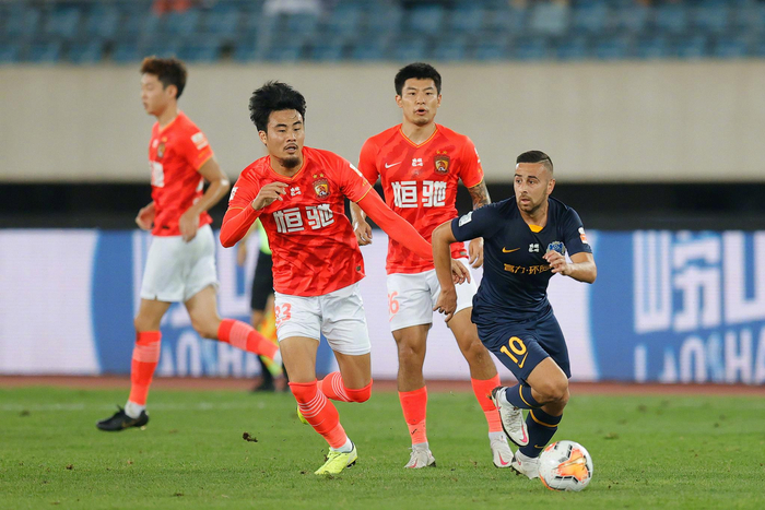 爱游戏入口-关于广州恒大主场击败山东鲁能，继续领跑积分榜的信息