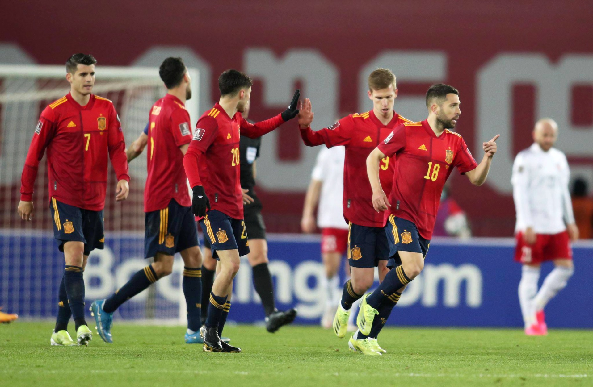 爱游戏官网-克罗地亚轻取英格兰，提前晋级欧洲杯八强